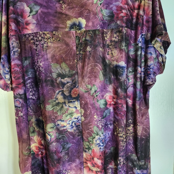 Verarose Woman blouse - Picture 2 of 3